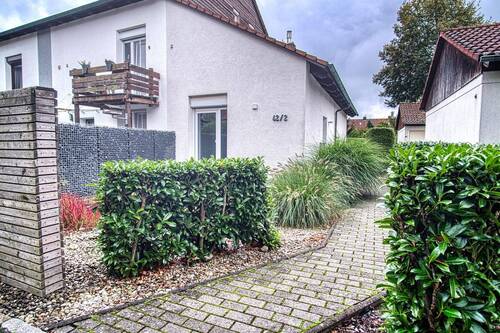 Hauszugang (Nordansicht) - 4 Zimmer Reihenendhaus zum Kaufen in Ulm