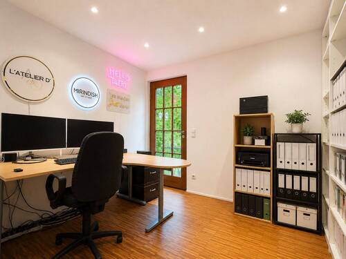 Büro Haus 3 - 