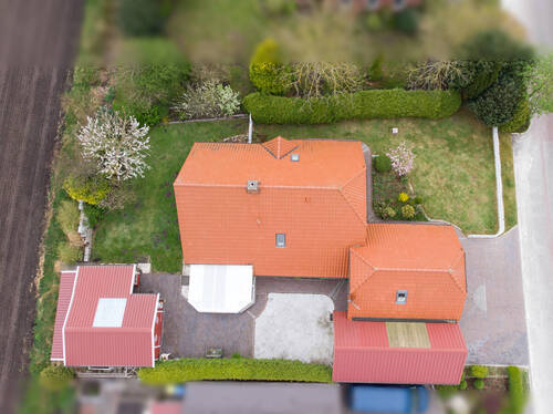Luftbild - Einfamilienhaus mit 141,00 m² in Berumbur zum Kaufen