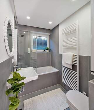 Bad - 3 Zimmer Etagenwohnung zum Kaufen in Waiblingen