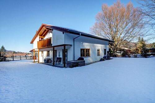 Außenansicht - Charmantes Haus am Fuße der Berge - EFH in Schliersee-Neuhaus