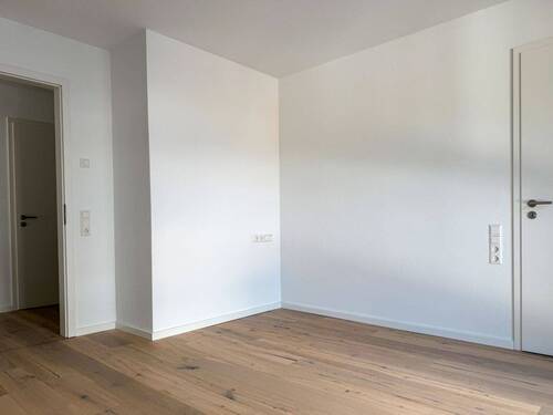 Schlafzimmer 01 - 2 Zimmer Etagenwohnung zum Kaufen in Bad Wildbad