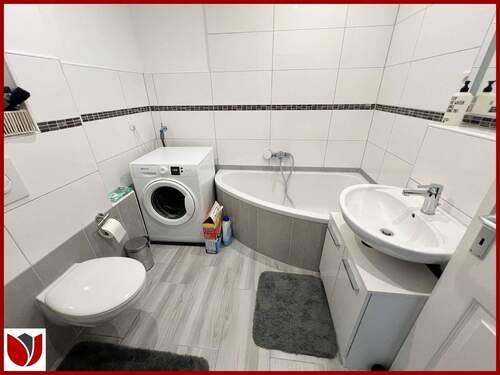 Dusch-Wannenbad, Wohnung 18 - 