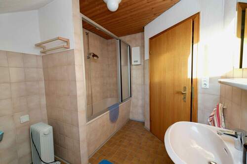 Badezimmer im DG - 