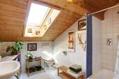 Bad Dachgeschoss - 