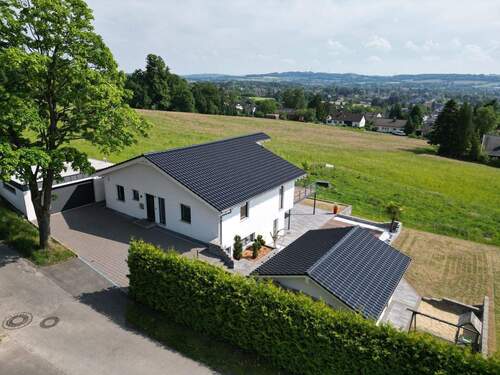 Weitblick… - Einfamilienhaus mit 242,00 m&sup2; in Lemgo zum Kaufen