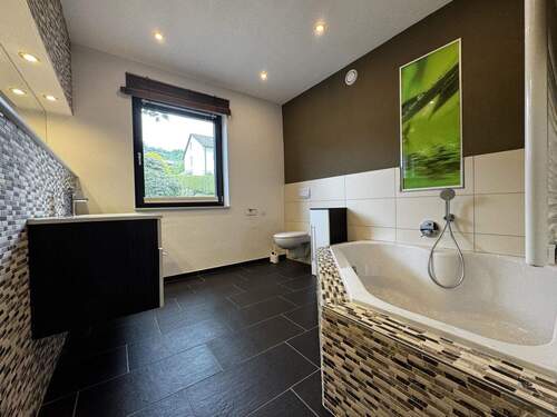 Obergeschoss - Badezimmer... - 