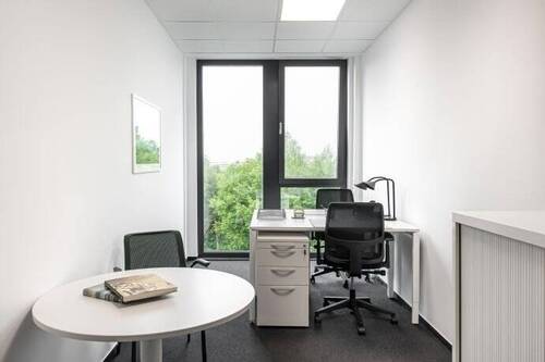 Bild 1 - Voll ausgestatteter privater Büroraum für Sie und Ihr Team 8 sqm in Regus Science Park Kiel