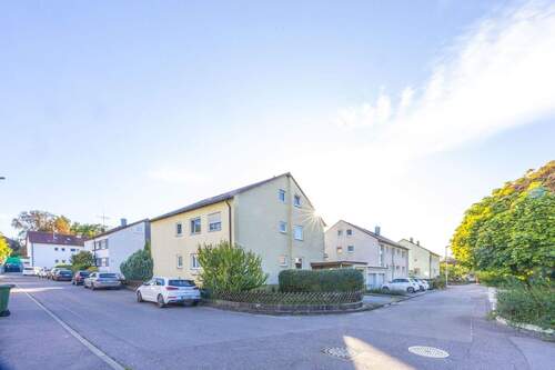 Außenansicht - 1 Zimmer Mehrfamilienhaus, Wohnhaus zum Kaufen in Sachsenheim