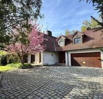 Haus mit 173 m² Wohnfläche & Einliegerwohnung, 1.032 m² Grundstück mit direktem Waldzugang - Nürnberg Fischbach