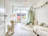 KINDERZIMMER/ BÜRO - 