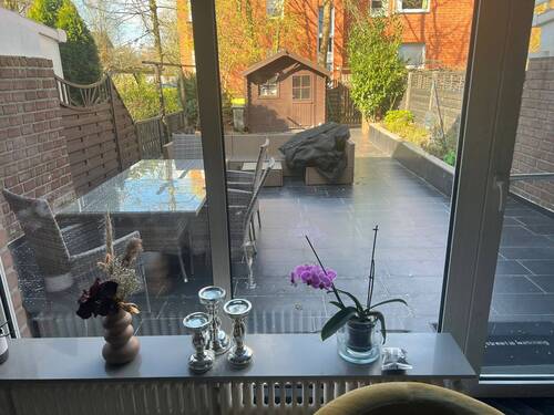 Garten mit Terrasse - Reihenmittelhaus mit 105,00 m² in Neuss zum Kaufen