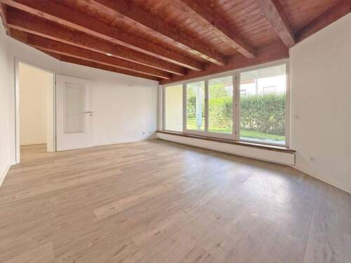 Wohnzimmer - Etagenwohnung mit 83,40 m² in Filderstadt zum Kaufen