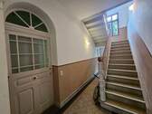 Treppenhaus.jpg - Mehrfamilienhaus, Wohnhaus zum Kaufen in Konz