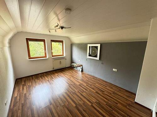Schlafzimmer (OG) - 