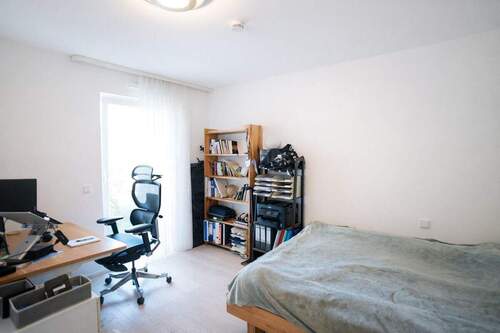 Schlafzimmer mit Zugang zum Garten - 