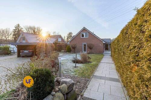 Außenansicht - 5 Zimmer Einfamilienhaus in Adendorf