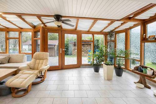 Wintergarten - 6 Zimmer Etagenwohnung in Uhingen