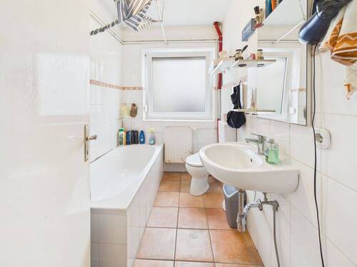 Badezimmer (EG) - 