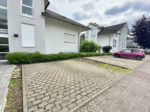 Pkw-Stellplatz - 