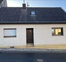 Omas Häuschen sucht neuen Liebhaber , eine Immobilie mit Potential! - Düren Birgel