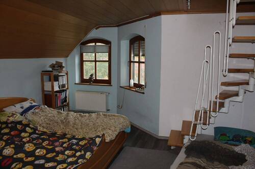 Elternschlafzimmer mit Treppe ... - 