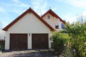 Doppelgarage mit viel Stauraum - 
