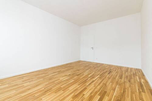 Wohnzimmer - 3 Zimmer Etagenwohnung zum Kaufen in Leipzig