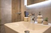Detail Bad - 