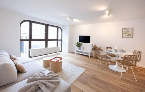 Wohnen-/Essen - 3 Zimmer Etagenwohnung zum Kaufen in München