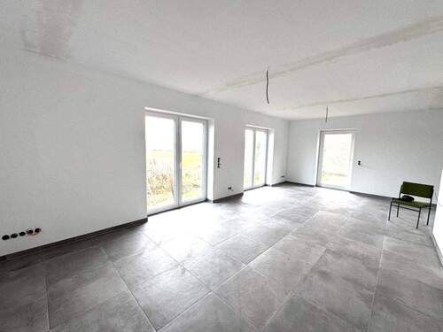 Der große und helle Wohnbereich.jpg - Einfamilienhaus mit 115,00 m² in Wakendorf I zur Miete