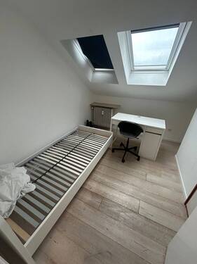 Schlafzimmer - 5 Zimmer Etagenwohnung zur Miete in Nürnberg