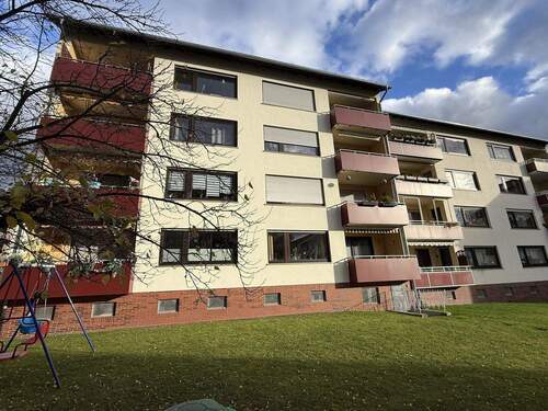 Aussenansicht hinten - 3 Zimmer Etagenwohnung zum Kaufen in Vellmar