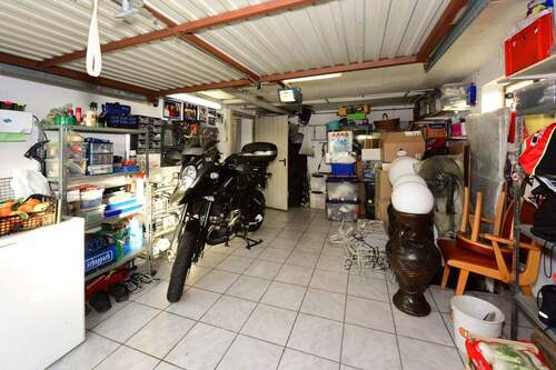Garage - 