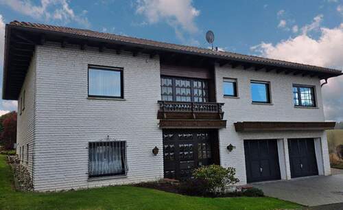 Front - 7 Zimmer Einfamilienhaus zum Kaufen in Büdingen Vonhausen