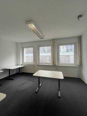 Büroraum - Büro mit 118,00 m&sup2; in Hannover zur Miete