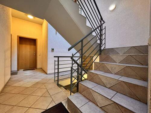 Treppenhaus… - 4 Zimmer Etagenwohnung in Bad Oeynhausen