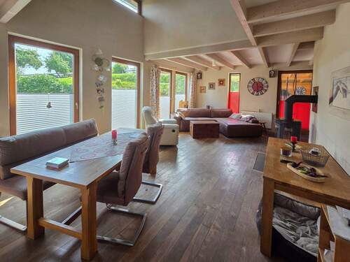 Wohn-/Esszimmer EG - 