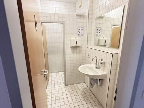 WC 1. OG - 
