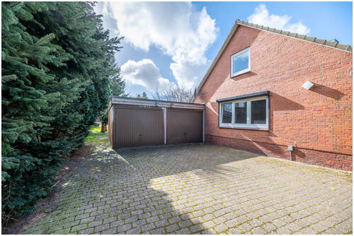 Garagen - 4 Zimmer Einfamilienhaus in Brande-Hörnerkirchen