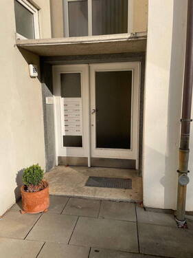 Ansicht Hauseingang - 3 Zimmer Etagenwohnung in Hamburg