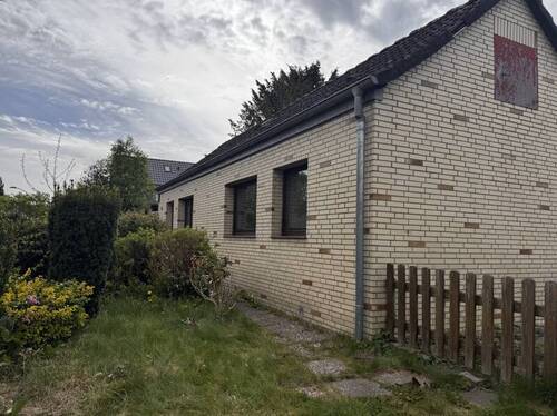 Ansicht Straße - Grundstück in Rellingen zum Kaufen