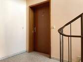Eingangstür zur Wohnung - 