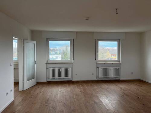 Wohn-und Schlafbereich - 1 Zimmer Etagenwohnung zur Miete in Frankfurt am Main