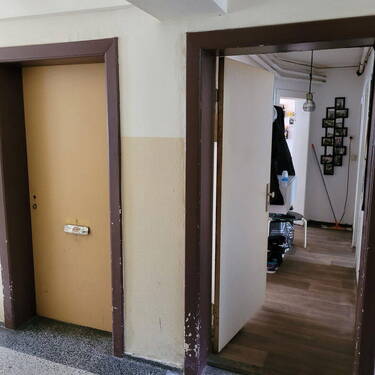 Treppenhaus mit Flur - 