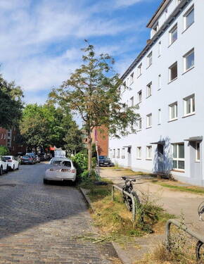 Straßenansicht - 3 Zimmer Etagenwohnung zum Kaufen in Hamburg