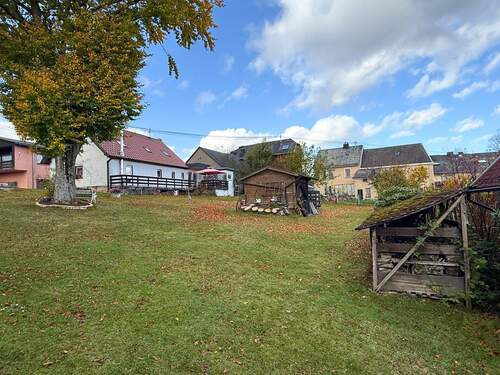 Gartenansicht - 5 Zimmer Einfamilienhaus zum Kaufen in Hachenburg VG