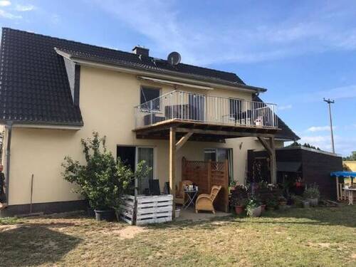 Terrassen und Balkonansicht - Wohnhaus mit bis zu 3 Wohnungen in Mölschow auf der Insel Usedom