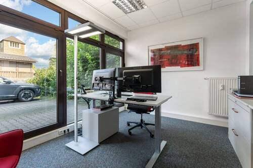 Büro 1 - Vielseitig nutzbare Gewerbefläche - linke Einheit des Ensembles in zentraler Lage von Moitzfeld