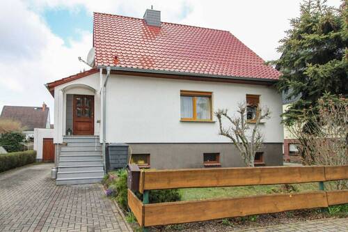 Außenansicht straßenseitig - 